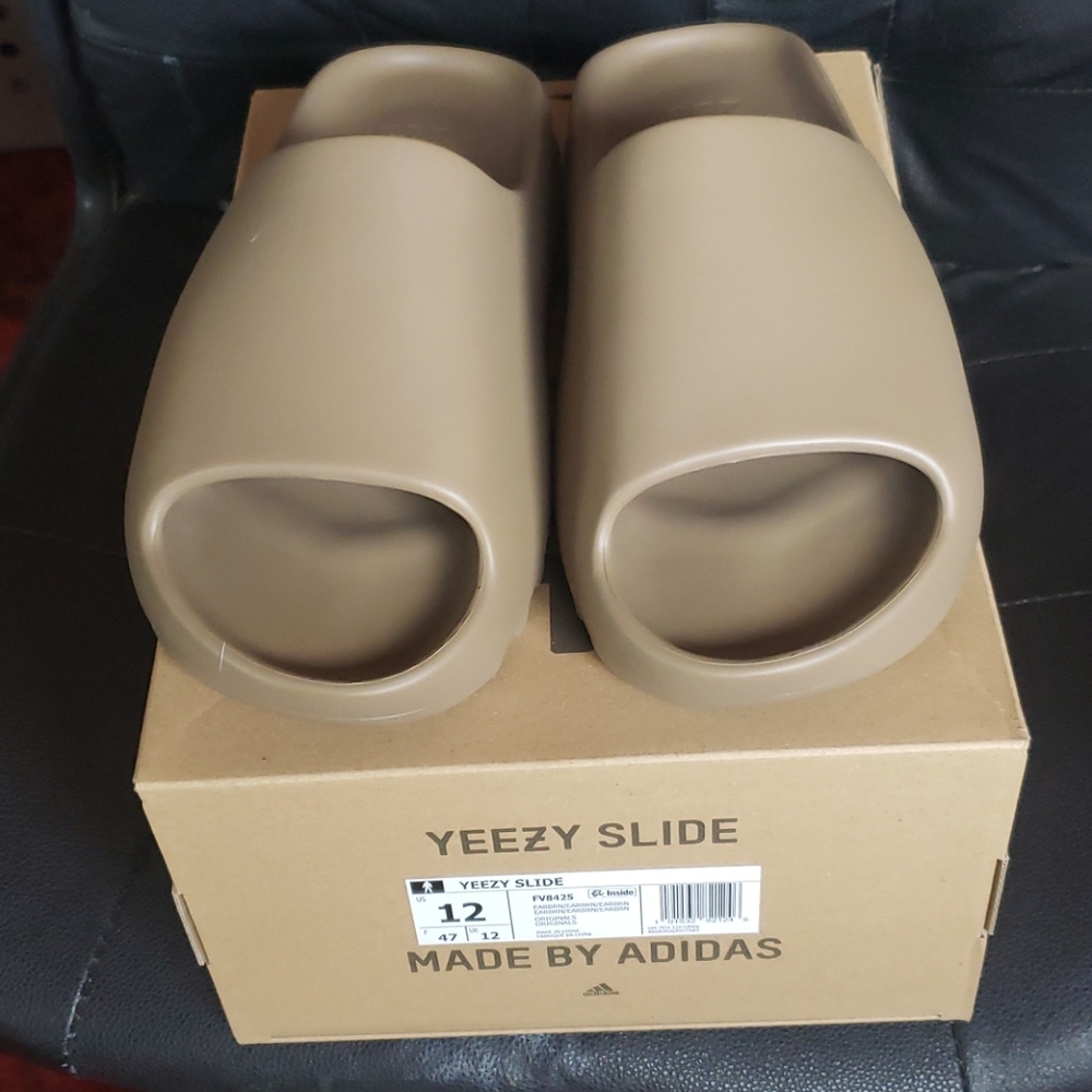 Yeezy Slides